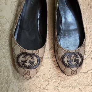Monogram gucci shoes , very pretty